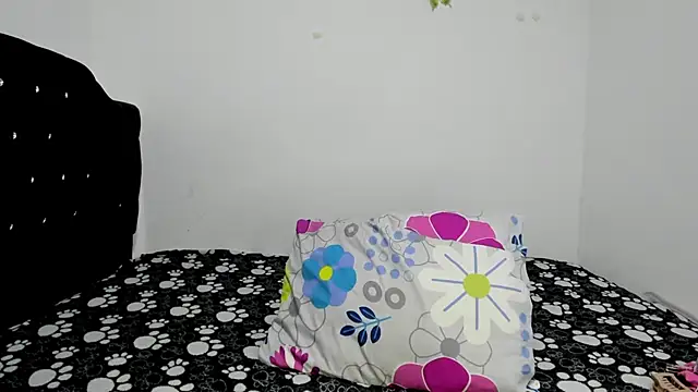 valentine loves online show from February 2026 11:39:01 PM