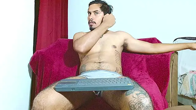 Snapshot of El_principe_Hector chatting on January 2025 02:21:02 AM El principe Hector online show from January 2025 02:21:02 AM