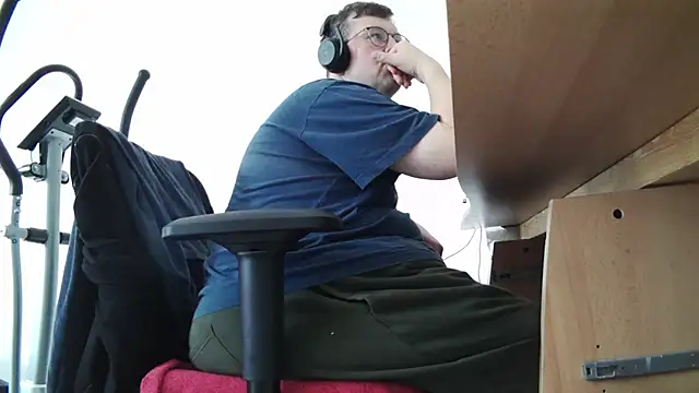 Snapshot of chubbysmallcock@xh chatting on July 2026 04:14:01 PM chubbysmallcockxh online show from July 2026 04:14:01 PM