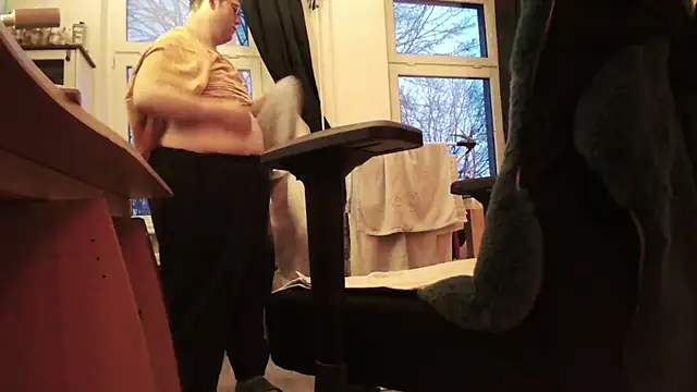 Snapshot of chubbysmallcock@xh chatting on February 2026 04:40:01 PM chubbysmallcockxh online show from February 2026 04:40:01 PM