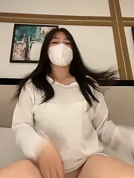 Onee-Chew online show from March 2026 03:28:01 AM