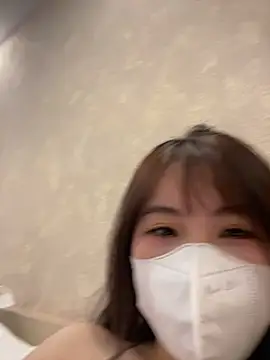 Onee-Chew online show from April 2026 04:49:01 AM