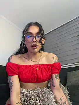 Samantha Bernardo online show from June 2026 04:44:01 AM