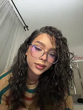 Samantha Bernardo online show from July 2026 12:52:02 AM