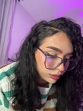Samantha Bernardo online show from July 2026 11:55:01 PM