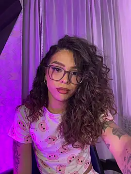 Snapshot of Samantha_Bernardo chatting on February 2026 03:24:02 AM Samantha Bernardo online show from February 2026 03:24:02 AM