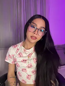 Snapshot of Samantha_Bernardo chatting on April 2026 05:19:02 AM Samantha Bernardo online show from April 2026 05:19:02 AM