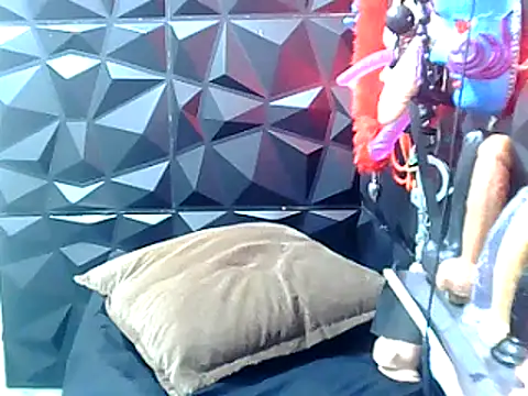 Snapshot of URFUCKINGDOLL chatting on December 2024 03:54:01 AM URFUCKINGDOLL online show from December 2024 03:54:01 AM