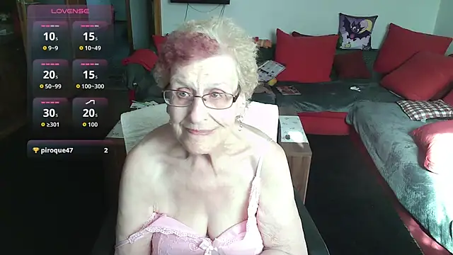 HeisseomaOriginal online show from May 2026 07:06:01 AM