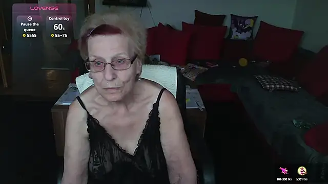 HeisseomaOriginal online show from October 2025 07:27:01 AM
