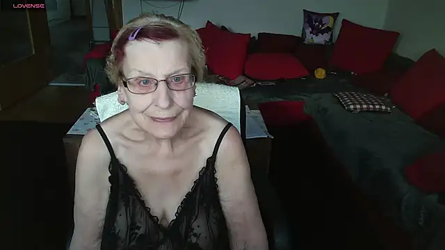 HeisseomaOriginal online show from November 2025 08:07:01 AM