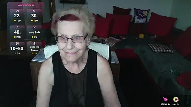 HeisseomaOriginal online show from October 2025 07:05:01 AM
