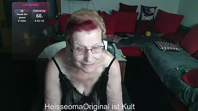 HeisseomaOriginal online show from September 2025 07:25:01 AM