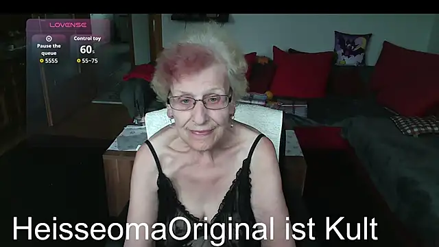 HeisseomaOriginal online show from June 2026 07:13:01 AM