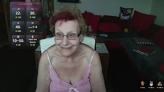 HeisseomaOriginal online show from December 2025 12:16:01 PM