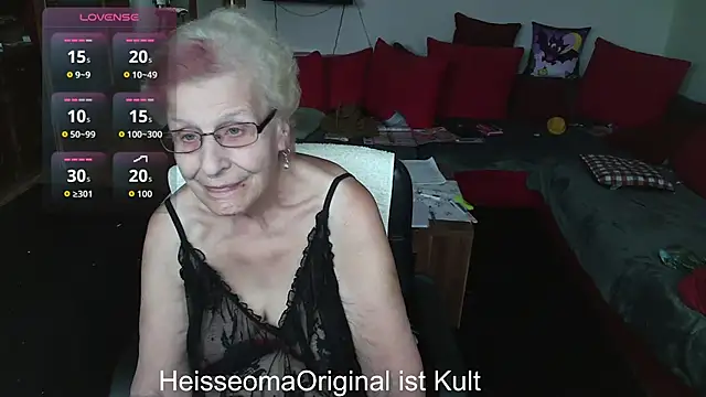 HeisseomaOriginal online show from September 2025 07:11:01 AM