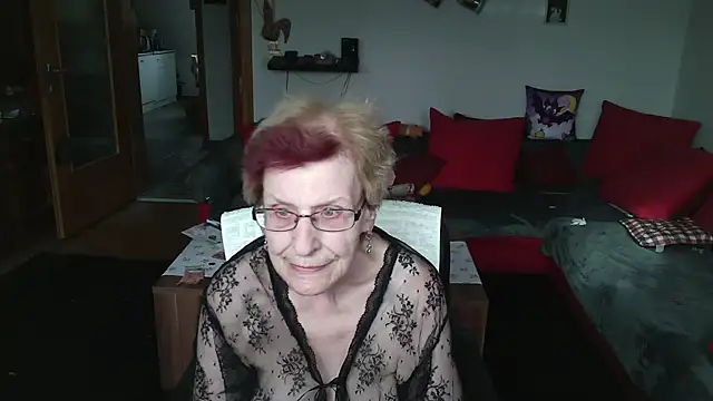 HeisseomaOriginal online show from April 2026 07:15:02 AM