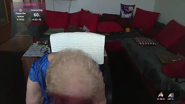 HeisseomaOriginal online show from December 2025 12:28:02 PM