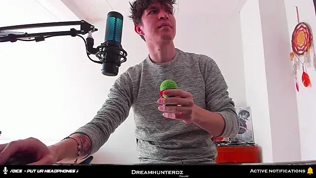 Snapshot of Headhunterdz chatting on November 2025 08:42:01 PM Headhunterdz online show from November 2025 08:42:01 PM