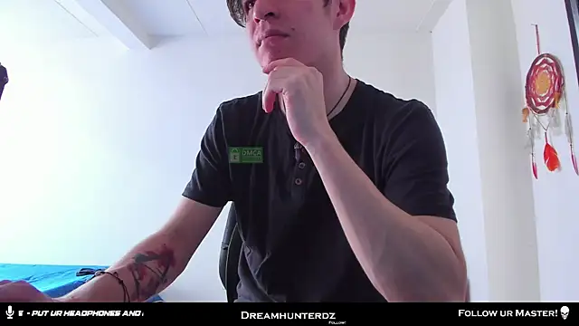 Snapshot of Headhunterdz chatting on December 2025 08:10:01 PM Headhunterdz online show from December 2025 08:10:01 PM