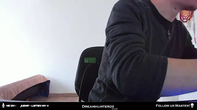 Snapshot of Headhunterdz chatting on November 2025 09:26:01 PM Headhunterdz online show from November 2025 09:26:01 PM