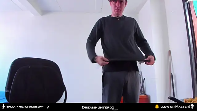 Snapshot of Headhunterdz chatting on December 2025 01:50:01 PM Headhunterdz online show from December 2025 01:50:01 PM