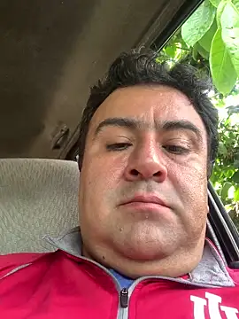 EmilianoGt online show from October 2025 08:28:01 PM