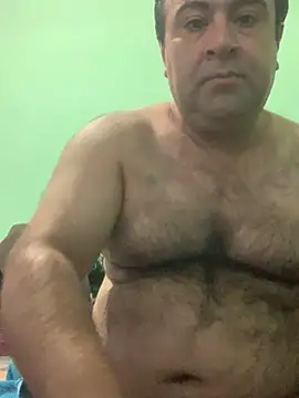 EmilianoGt online show from October 2025 01:10:02 PM