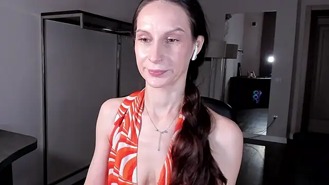 Mila Anders online show from January 2026 05:44:01 AM