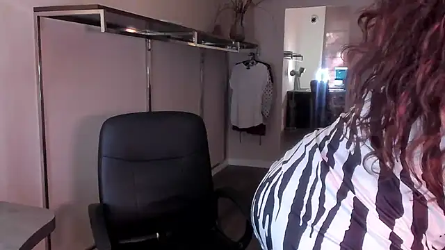 Mila Anders online show from May 2026 04:43:01 AM