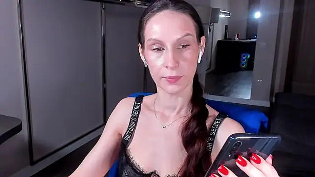 Mila Anders online show from February 2026 05:29:01 AM