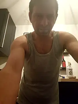 Snapshot of Mjn34 chatting on December 2025 06:40:01 AM Mjn34 online show from December 2025 06:40:01 AM