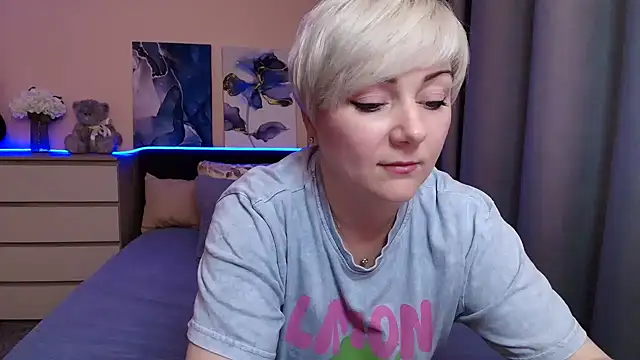 BlondPearl online show from July 2026 08:39:02 PM