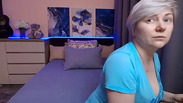 BlondPearl online show from June 2026 08:59:02 PM