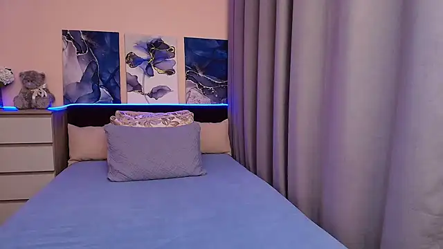 BlondPearl online show from July 2026 09:37:01 PM