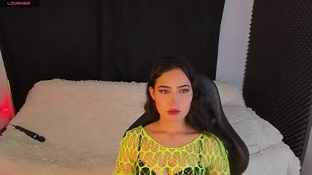 Snapshot of rosario215B chatting on November 2025 04:23:02 AM rosario215B online show from November 2025 04:23:02 AM