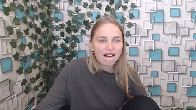 klerkarina online show from September 2025 04:50:02 AM