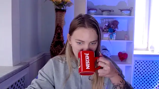 klerkarina online show from October 2025 05:19:02 AM