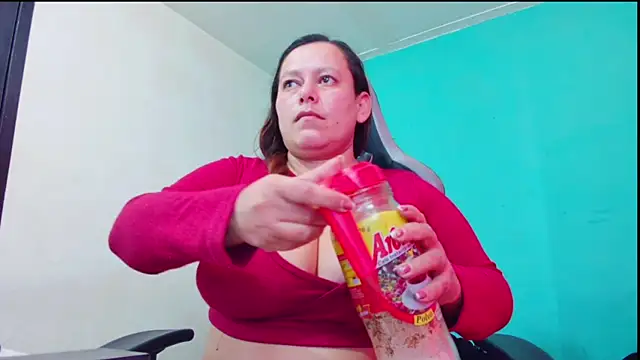 Diana Lozano online show from December 2025 04:07:01 PM