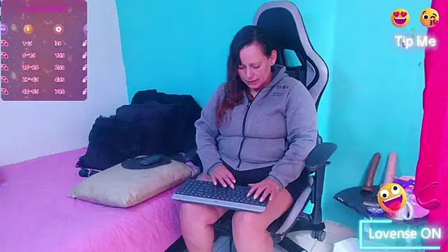 Snapshot of Diana_Lozano chatting on June 2026 05:18:02 PM Diana Lozano online show from June 2026 05:18:02 PM