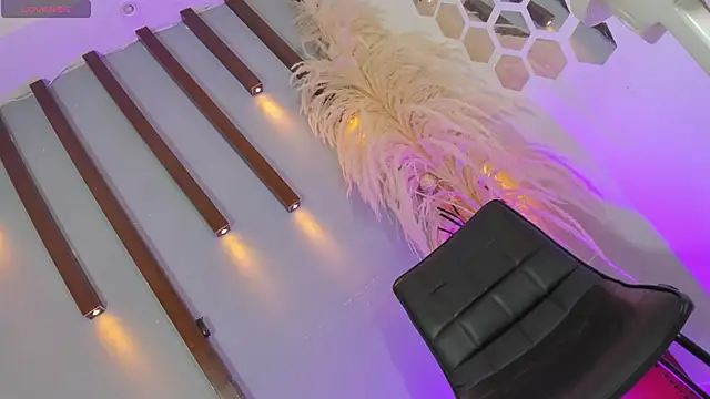 Sophia Cameron online show from October 2025 09:37:02 PM