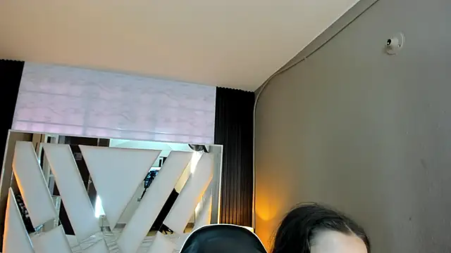 Linda4Petite online show from March 2026 02:29:01 PM