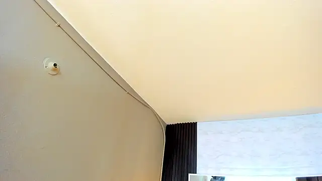 Linda4Petite online show from December 2025 06:09:02 PM