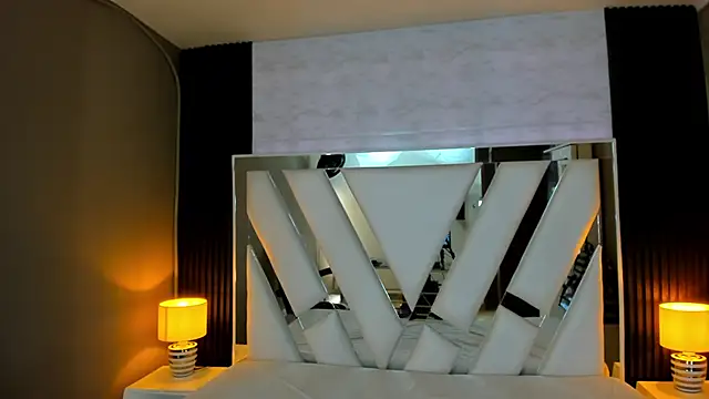 Linda4Petite online show from February 2026 06:05:02 PM