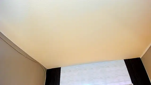 Linda4Petite online show from November 2025 05:46:01 PM