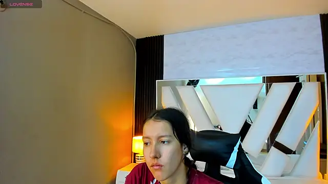 Linda4Petite online show from September 2025 01:18:01 PM