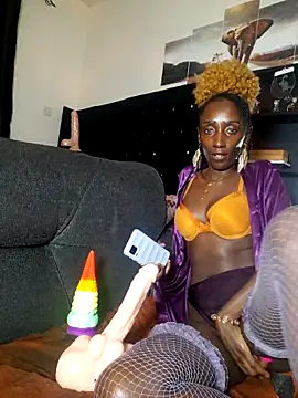 lynnkatrina online show from November 2025 06:12:02 PM