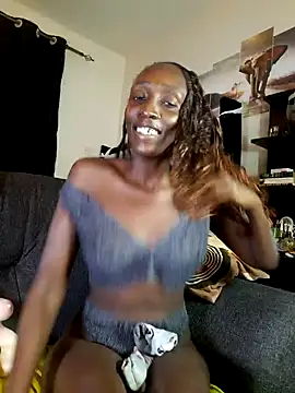 lynnkatrina online show from July 2026 01:21:01 PM