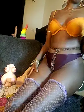 lynnkatrina online show from February 2026 09:03:01 PM