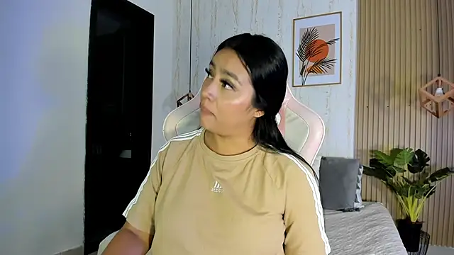 CameronCollins  online show from November 2025 08:36:02 PM